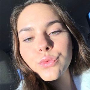 Meet your Posher, Debra